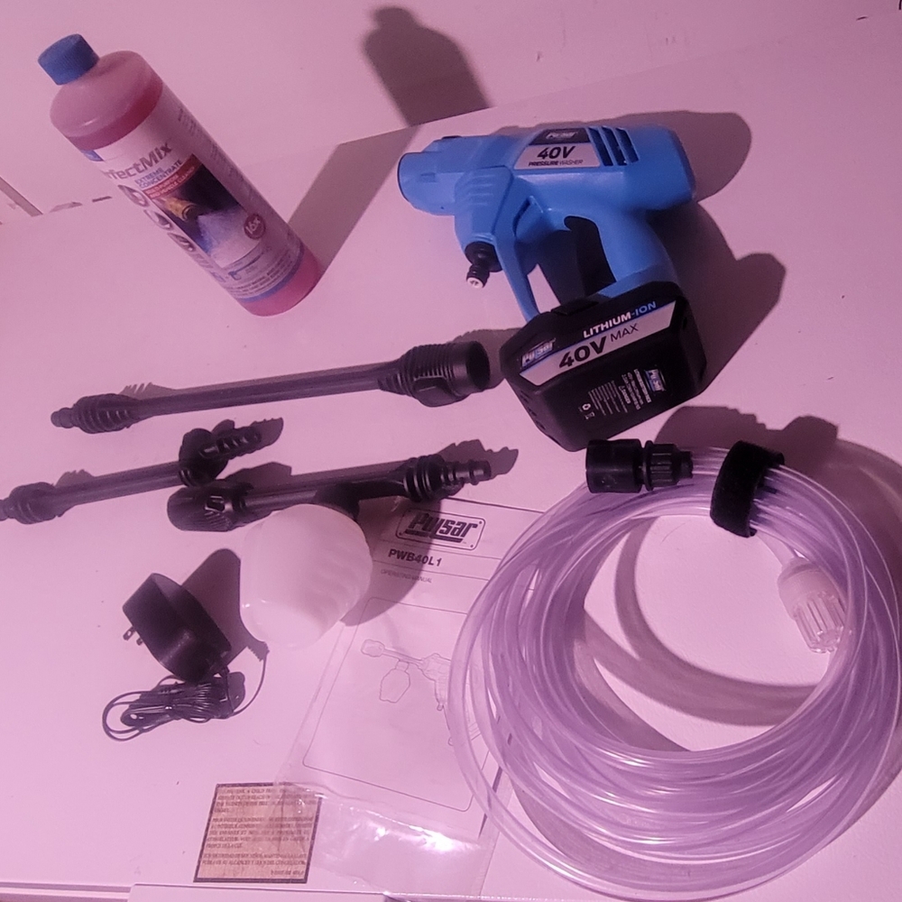 Pulsar 40V pressure washer.